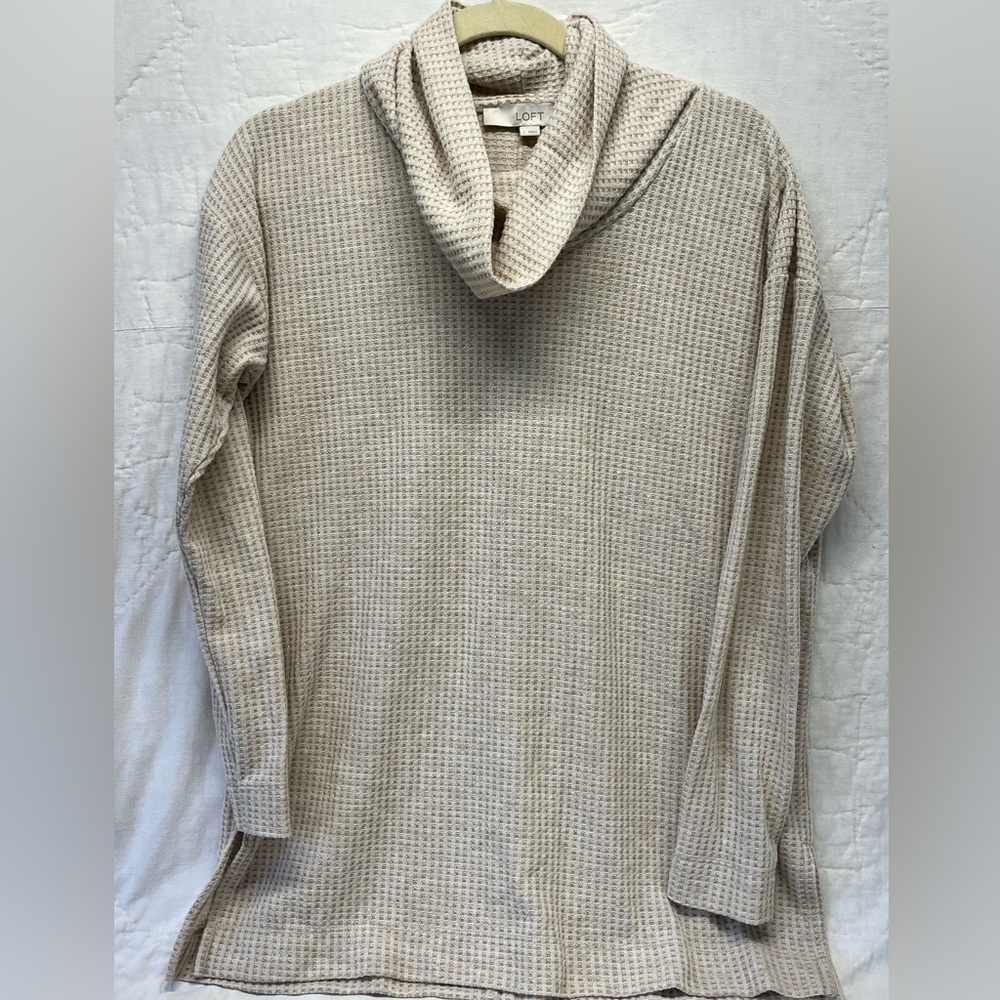 Ann Taylor LOFT Metallic Thread Waffle Knit Top M Cowl Neck Sweater, Size Small